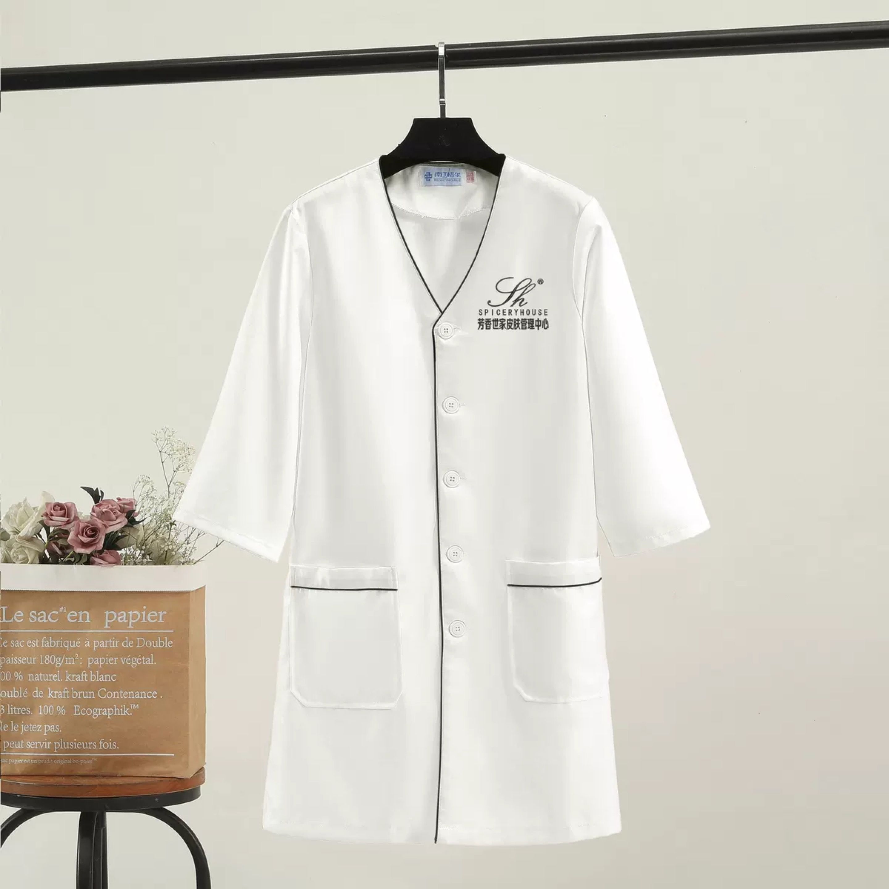 Medical Lab Logo - Baju Perawatan Salon Ukuran Plus Putih